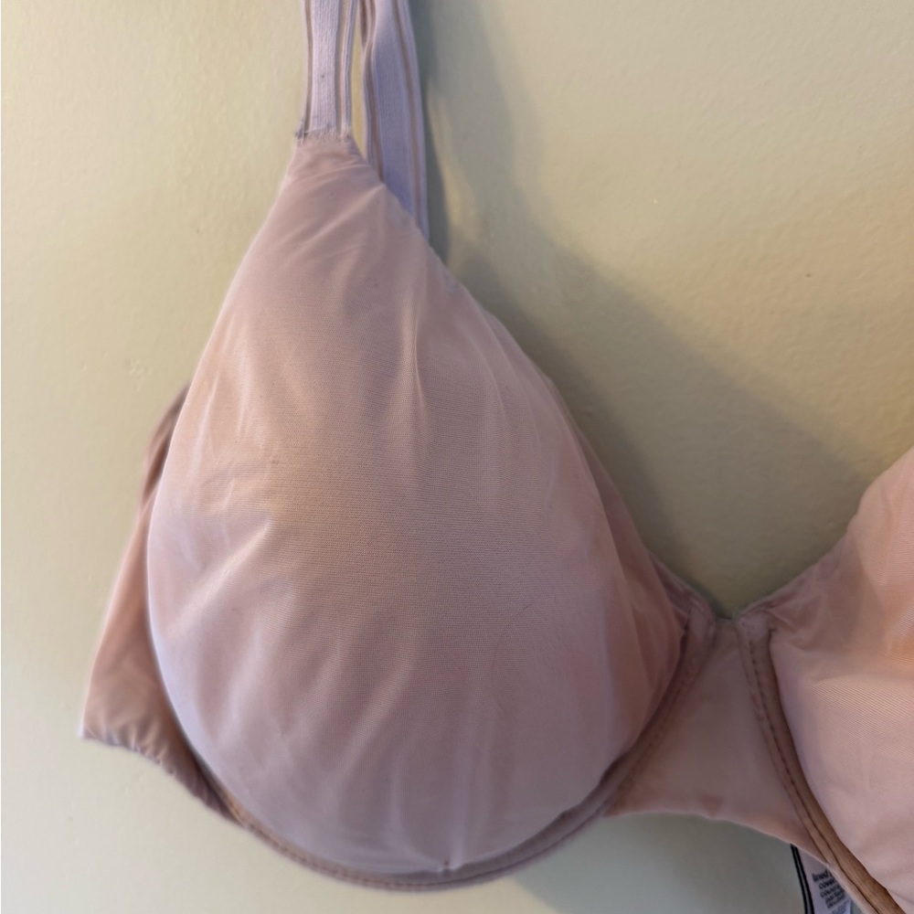 Victoria's Secret Angelight Full-Coverage Light Blush Underwire Everyday Bra - Picture 3 of 7